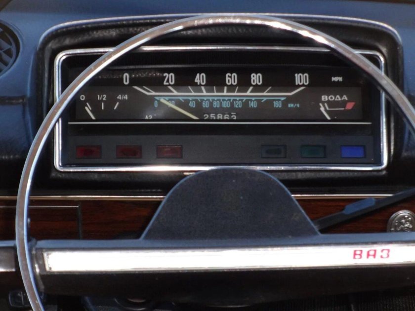 ВАЗ 21013 приборная панель экспортная