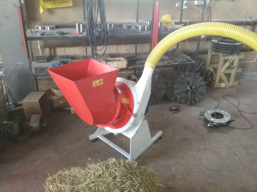 Измельчитель веток и стеблей СД-300 220в/2,2квт