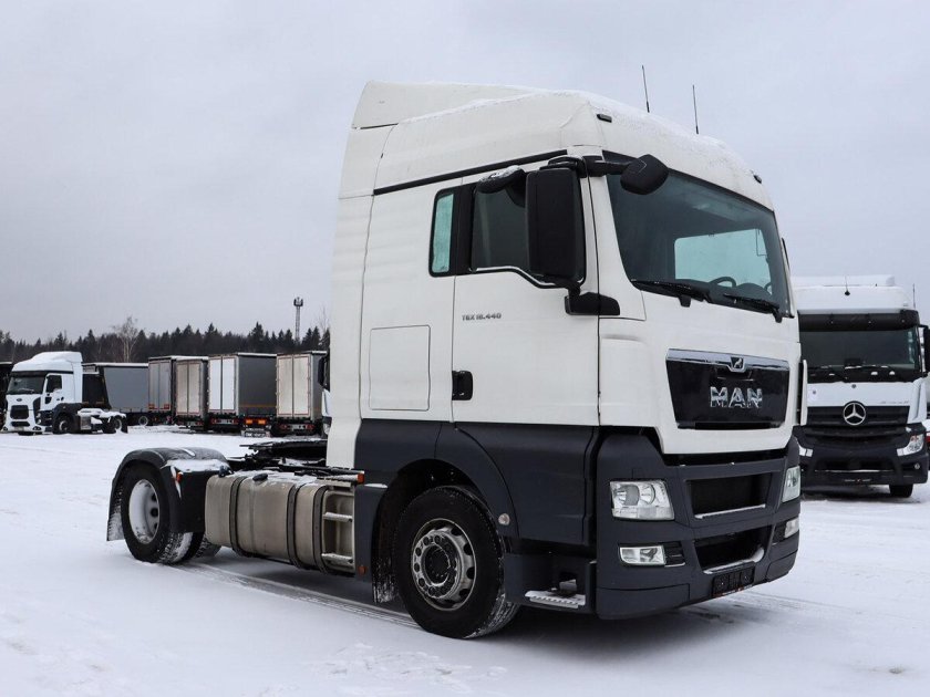 Седельный тягач