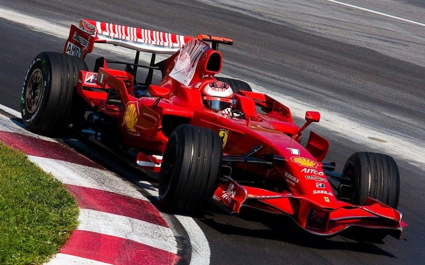 Болид Феррари 2015