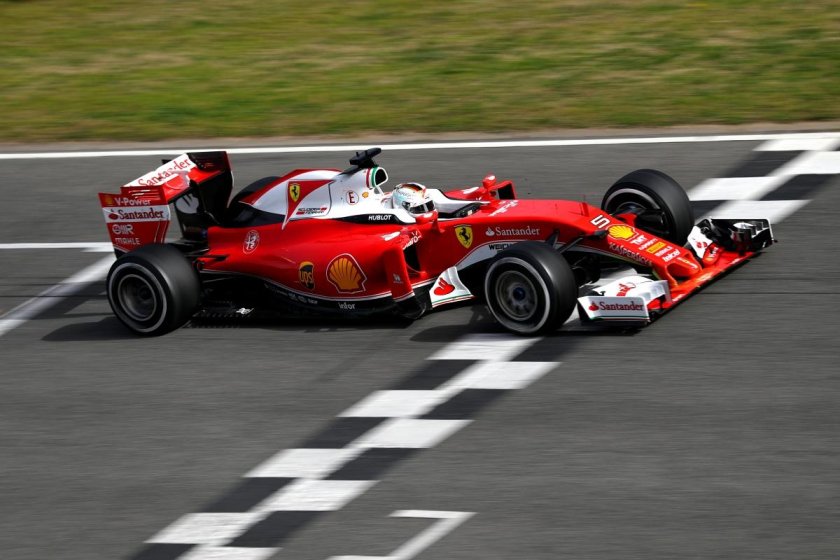 Гоночный Болид Феррари формула 1