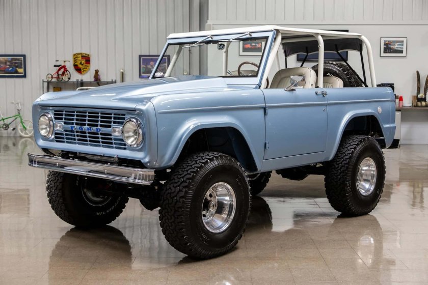 Ford Bronco 2000