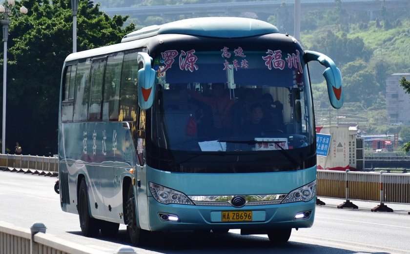 Китайский автобус Yutong