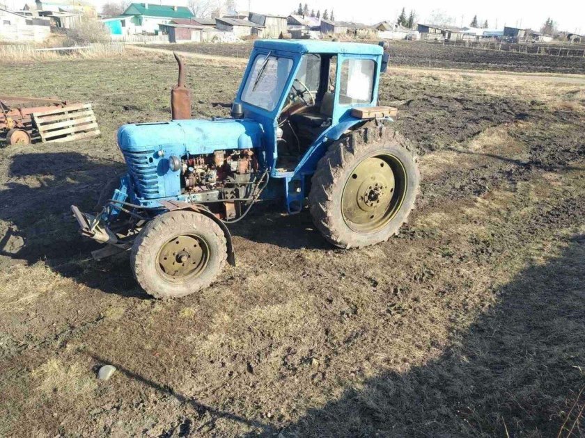 Трактор 1977 года