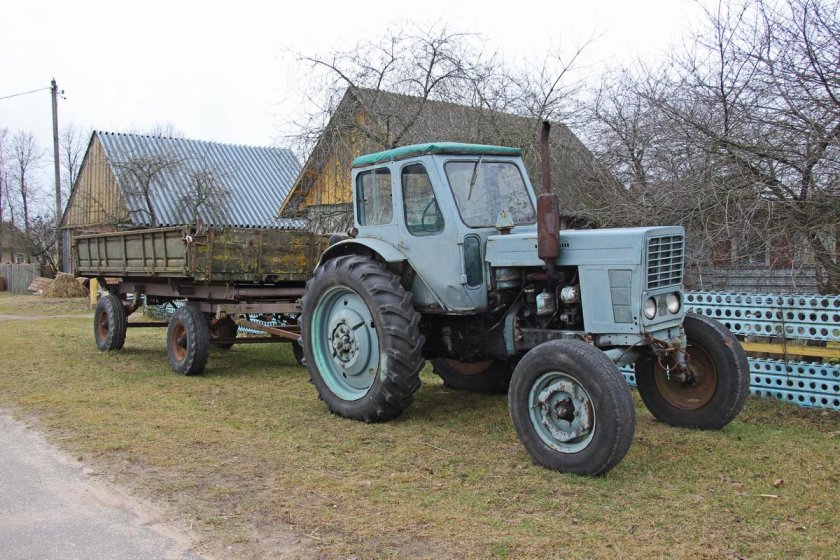 Трактор МТЗ-50 старый