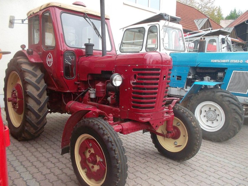 Трактор МТЗ 52