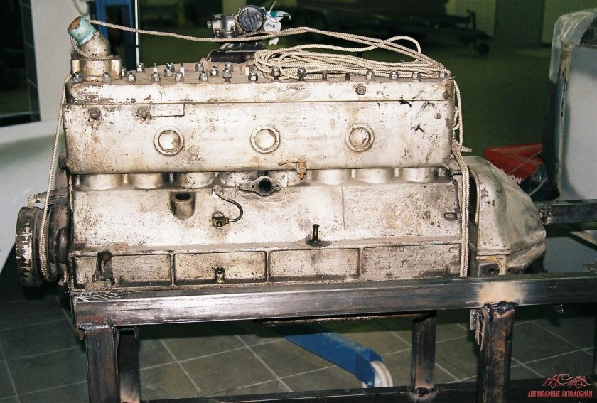 Двигатель газ