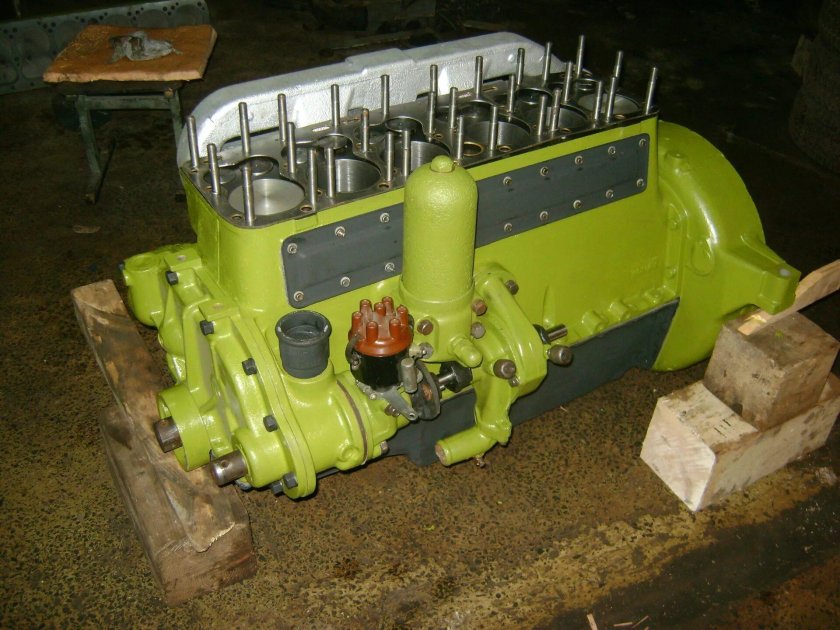 Двигатель ЗИС 8