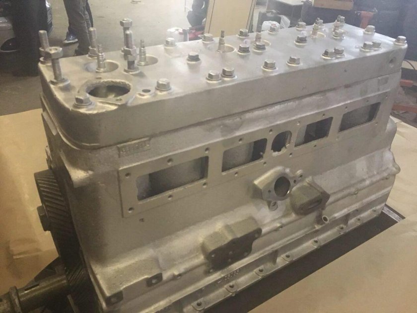 Головка блока цилиндров ЗИС 110