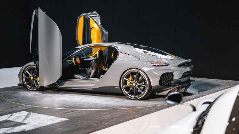 Koenigsegg гиперкар Gemera