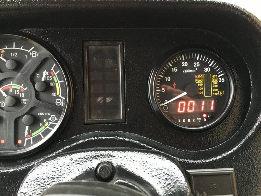 Щиток приборов МТЗ 1523