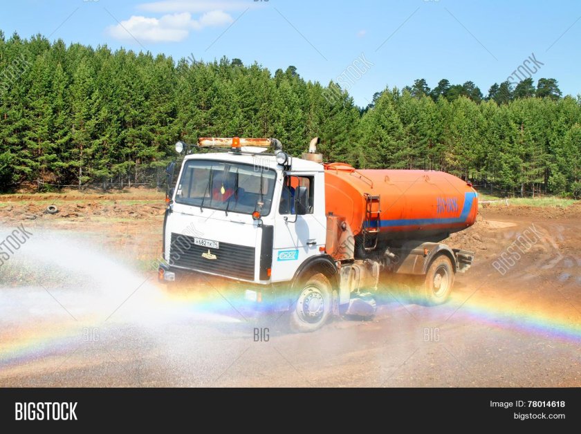 МАЗ 5337 поливомоечный