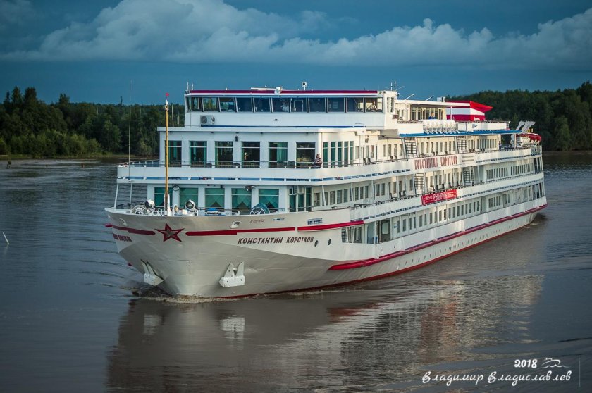 Константин Коротков теплоход