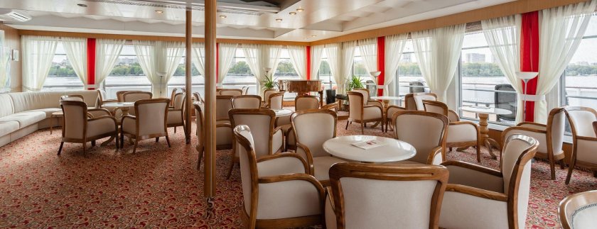 Николай Чернышевский теплоход