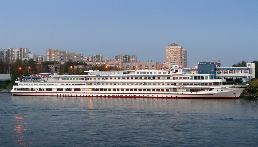 Виссарион Белинский теплоход