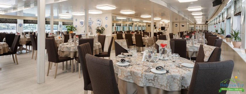 Николай Чернышевский теплоход