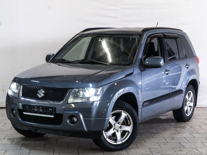 Suzuki grand vitara 2011