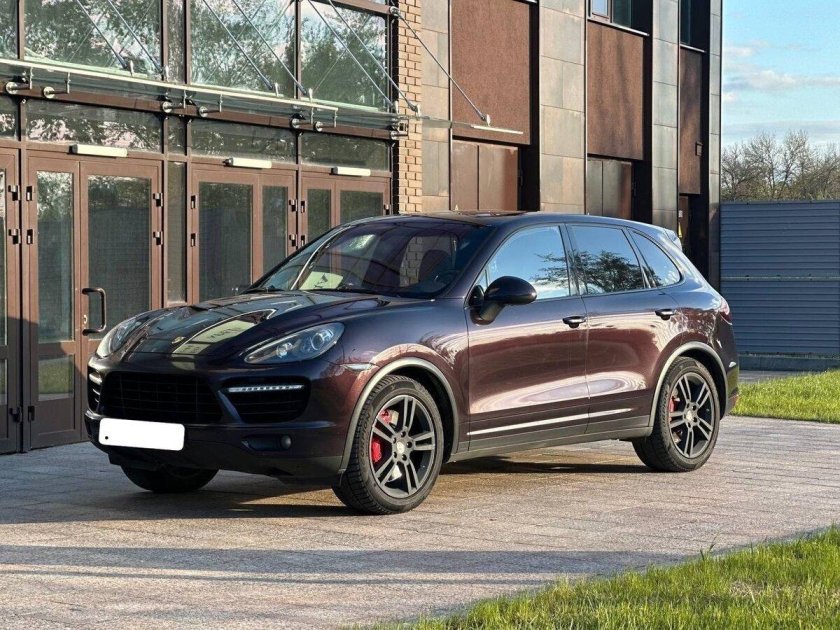 Porsche cayenne 3