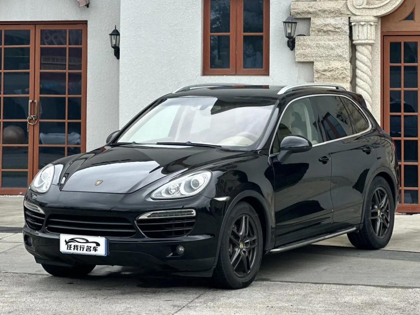 Porsche cayenne 2011