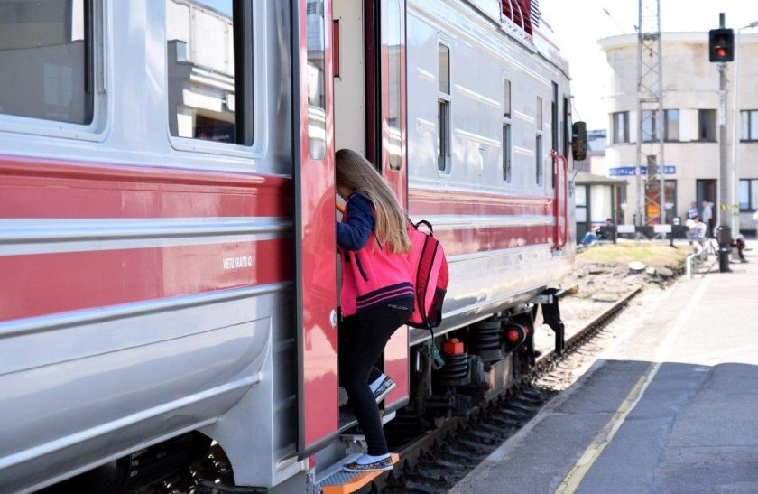 Галызена Татьяна Сергеивна фото контолерша в дизеле поезде