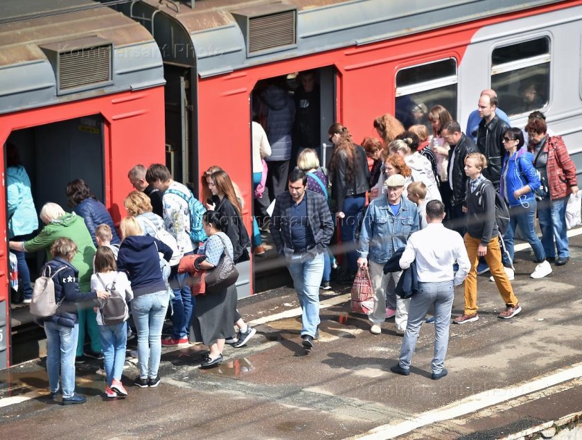 Полная электричка