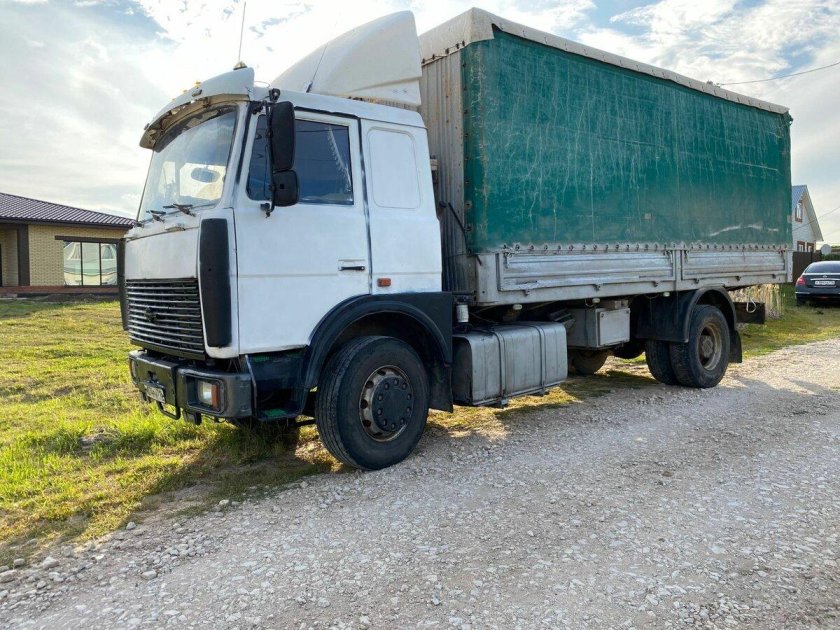 Бортовой грузовик маз 5336