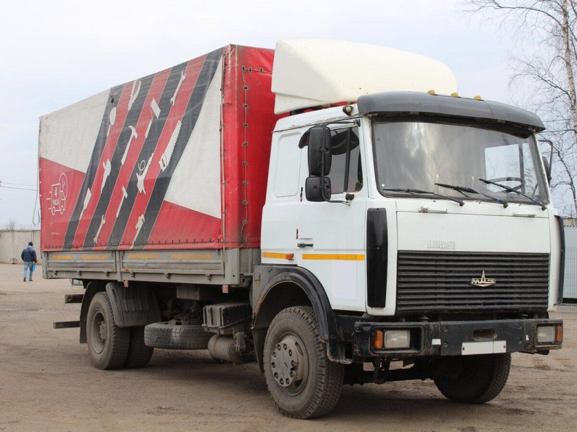 Грузовик МАЗ 5336