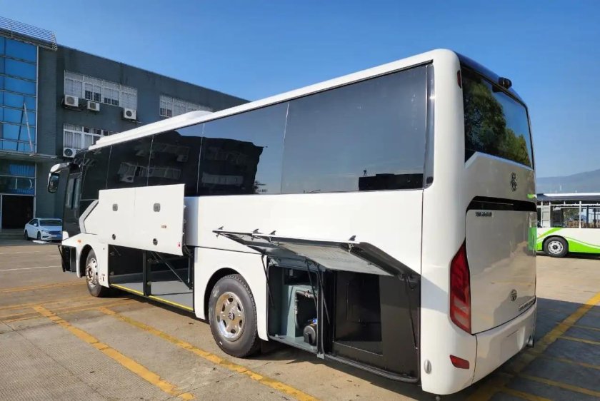 Голден драгон автобус