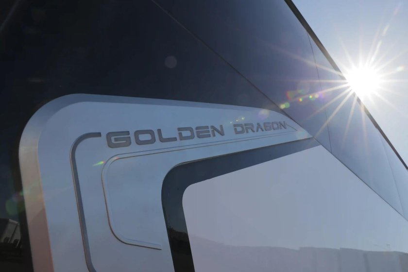 Автобус golden dragon