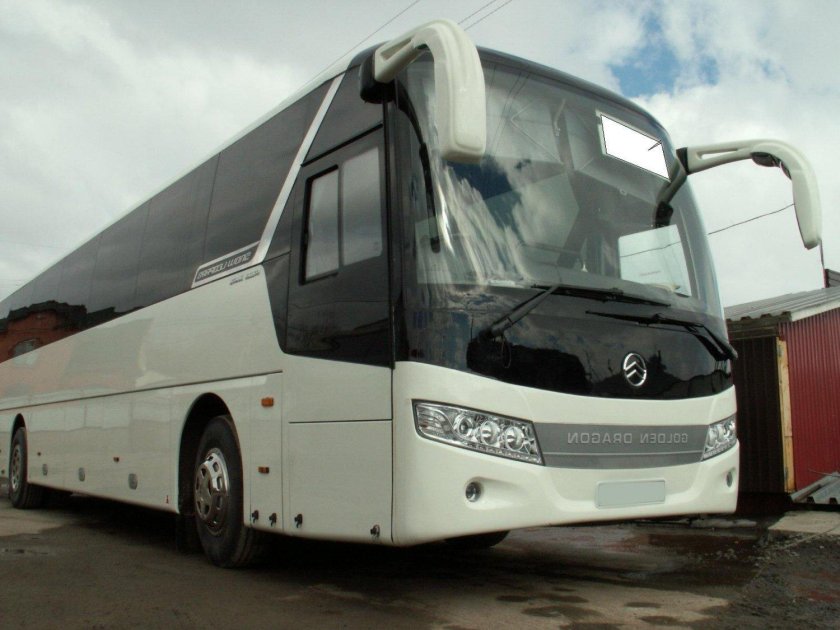 Автобус Golden Dragon xml6126jr