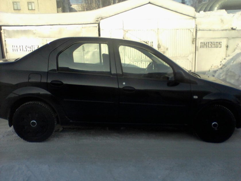 Рено Логан 1 черный на литье