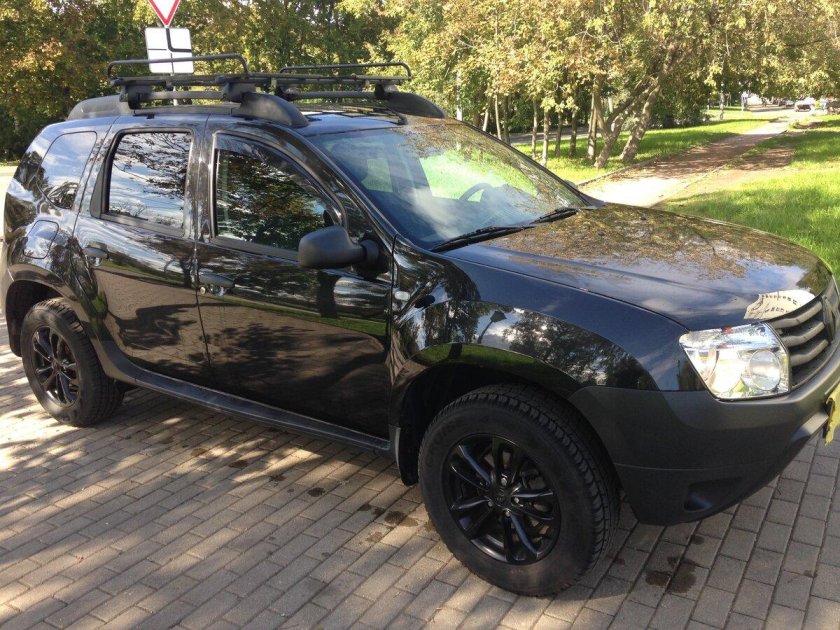 Рено Дастер черный