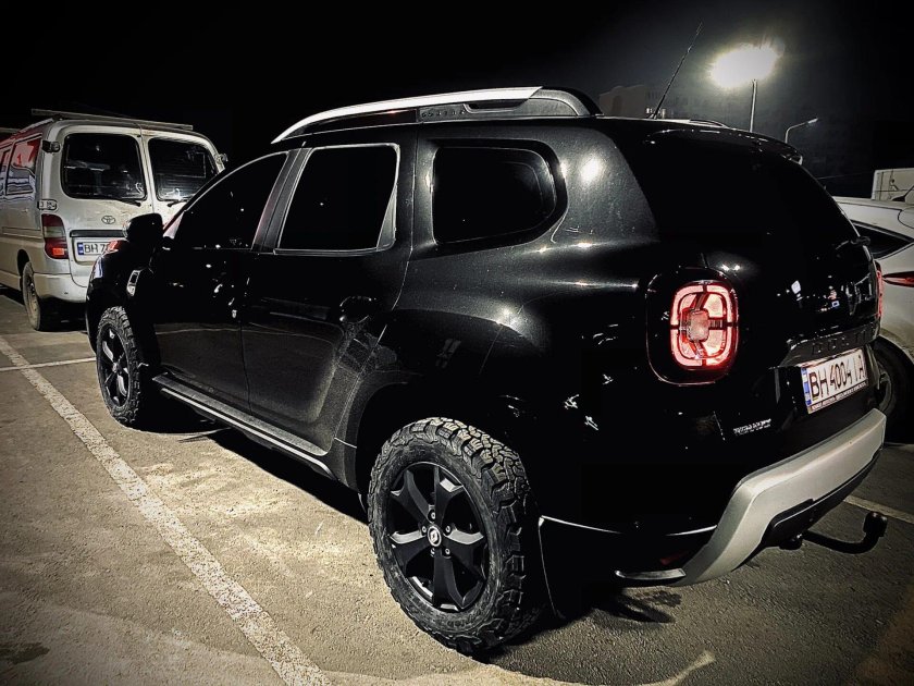 Рено Дастер 2021 черный