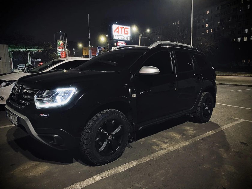 Рено Дастер 2022 черный