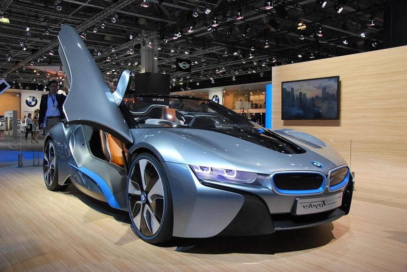 BMW i8 2023