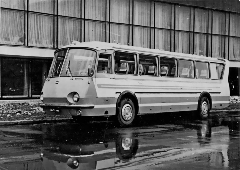 ЛАЗ Украина-67