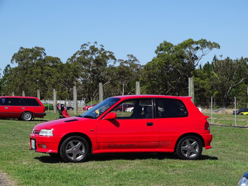 Дайхатсу Шарада де Томасо