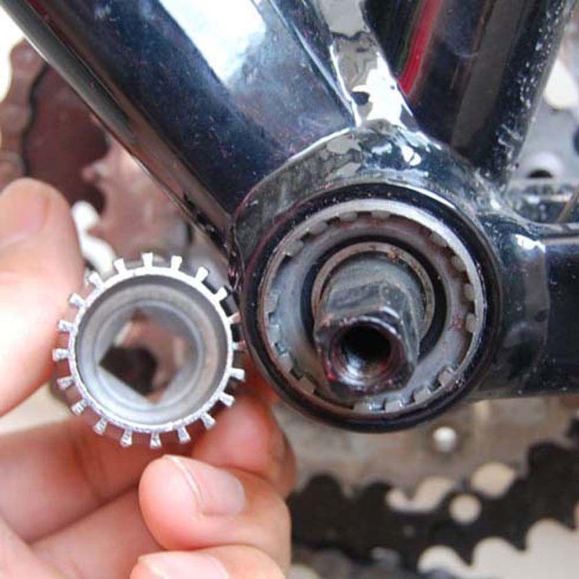 Защита каретки велосипеда