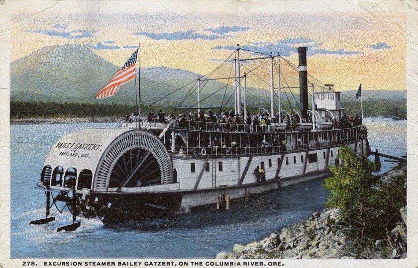 Речной колесный пароход Великая Княжна Ольга