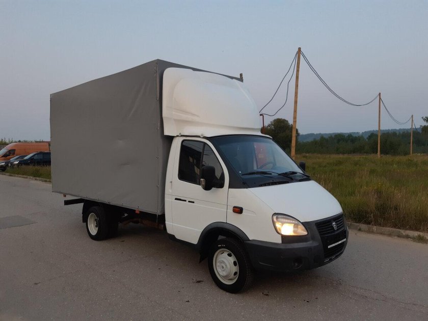 Газель 3302 4.2 метра тентованная