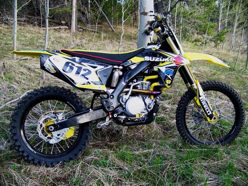 Сузуки кроссовый 450 кубов