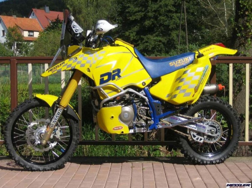 Suzuki Dr 750 big