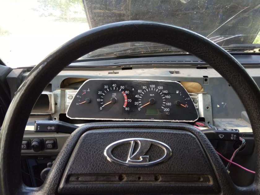 Приборная панель ИЖ Ода