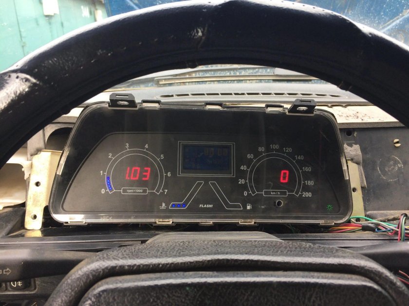 Приборка ИЖ 2126