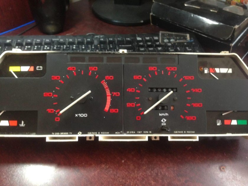 Щиток приборов москвич 2141
