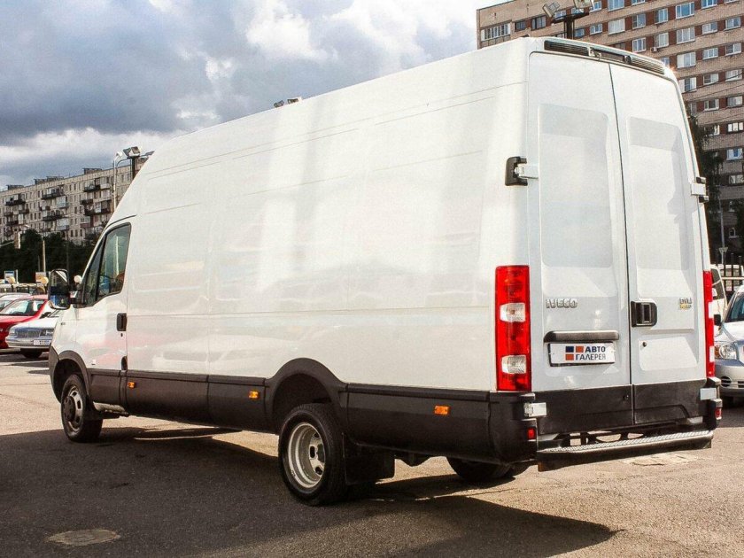 Ивеко Дейли цельнометаллический фургон