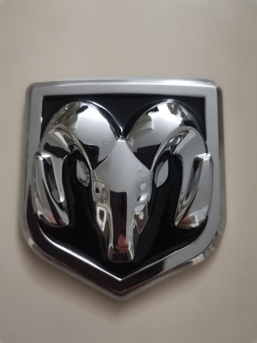 Значок додж