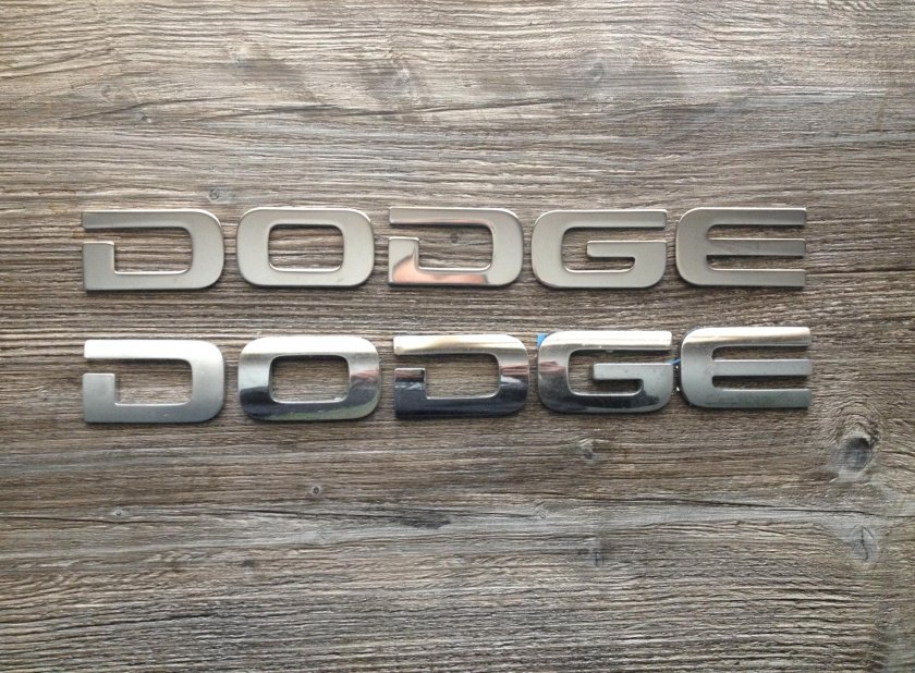 Dodge Ram шильдик