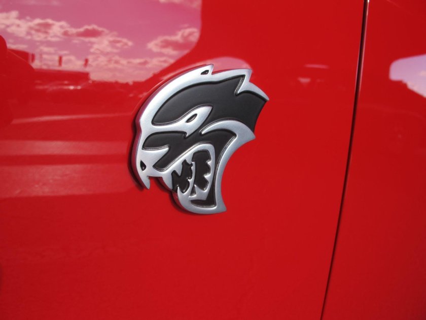 Dodge Demon шильдик