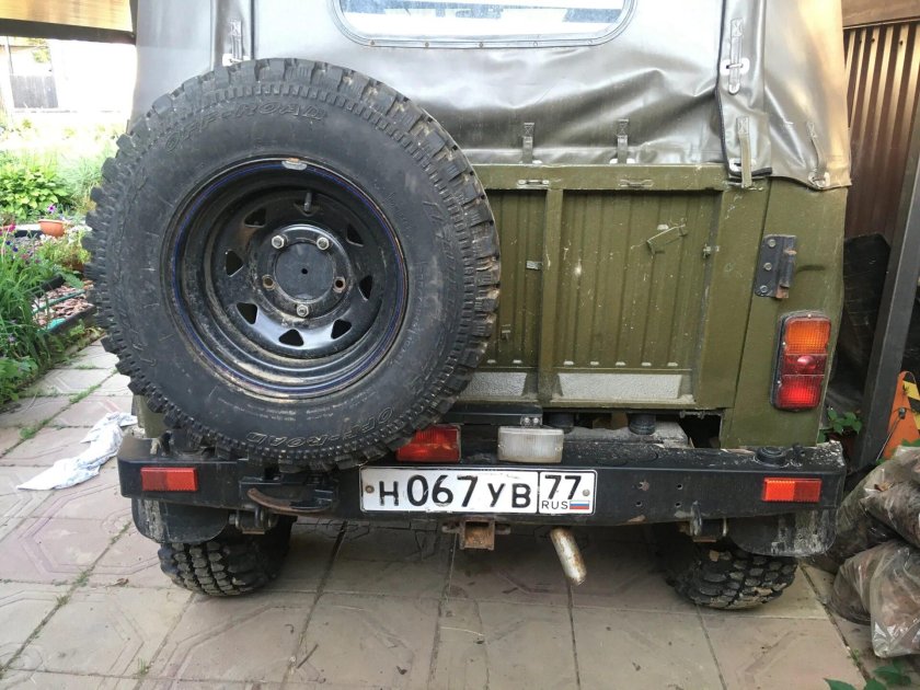 Задний бампер УАЗ 3151